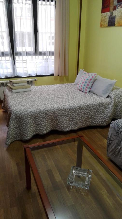 Amplio Loft Con Plaza De Garaje Appartement Onís Buitenkant foto